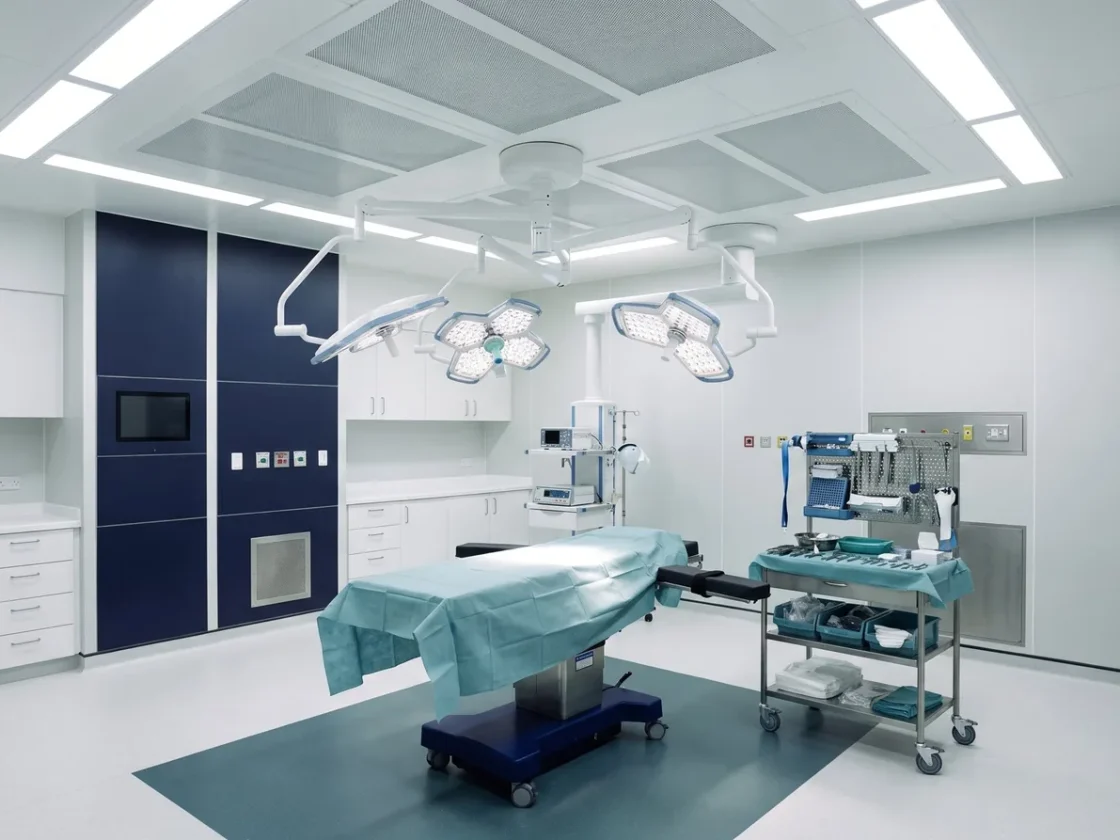 A modern orthopaedic operating theatre